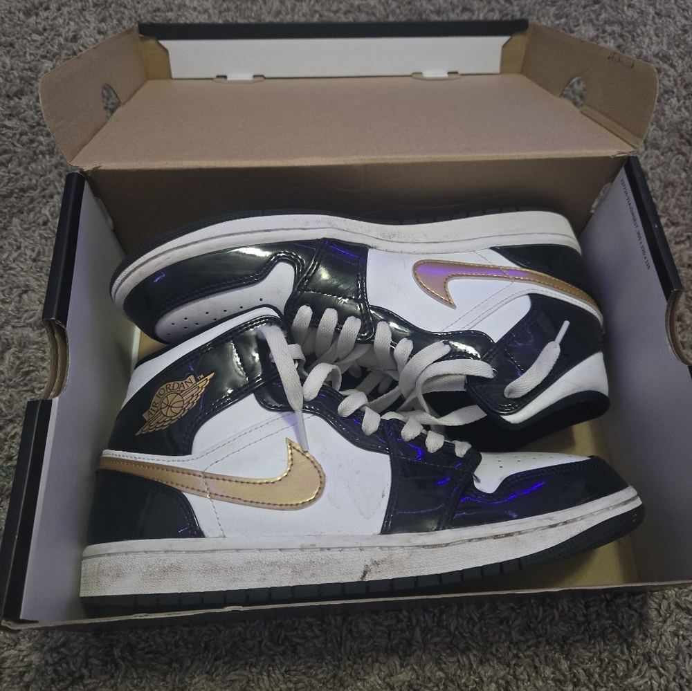 Air Jordan 1 Mid SE w/box